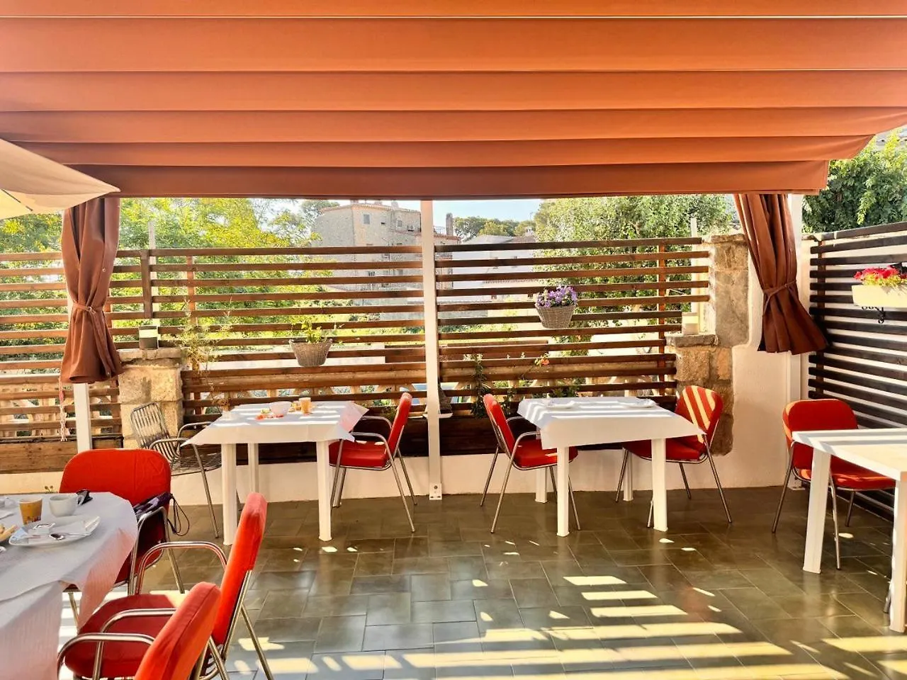 Pensio Solivent Sant Marti d'Empuries Hotel